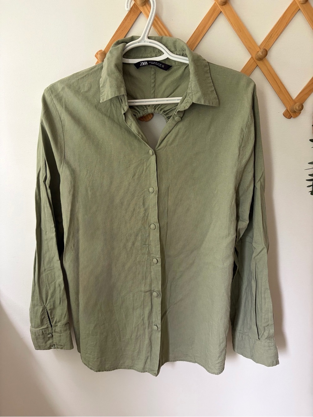 Zara Linen Blend Cutout Button Down - Picture 2 of 5